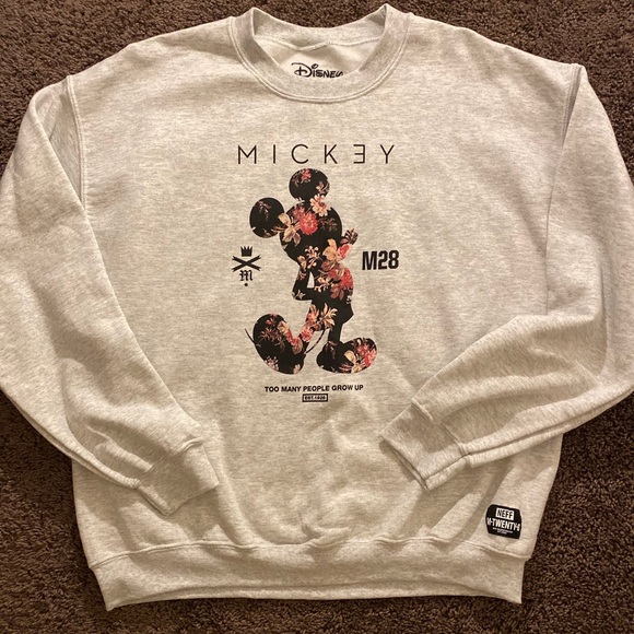 Disney Tops - DISNEY x NEFF floral mickey collab sweatshirt